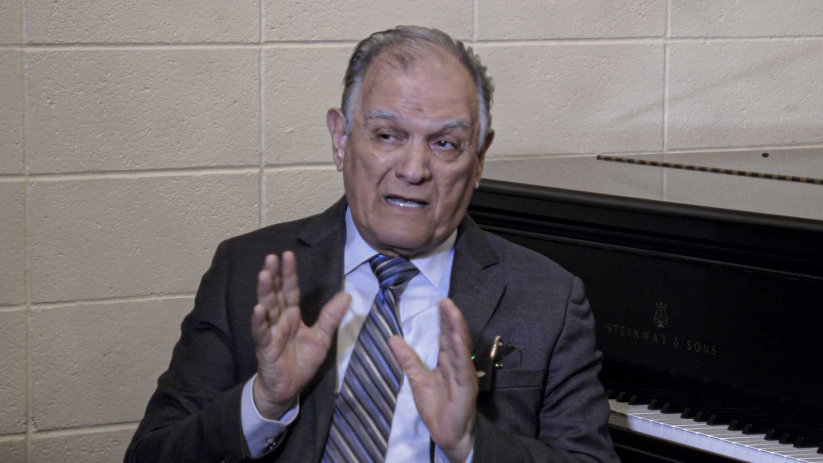 La Seña, el Fruto y el Don